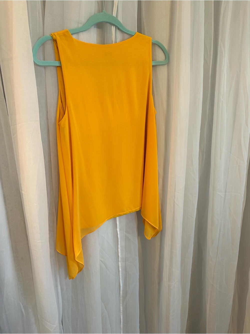 Daniel Cremieux Bright Yellow Sleeveless V-Neck Layered Camisole - Picture 6 of 7